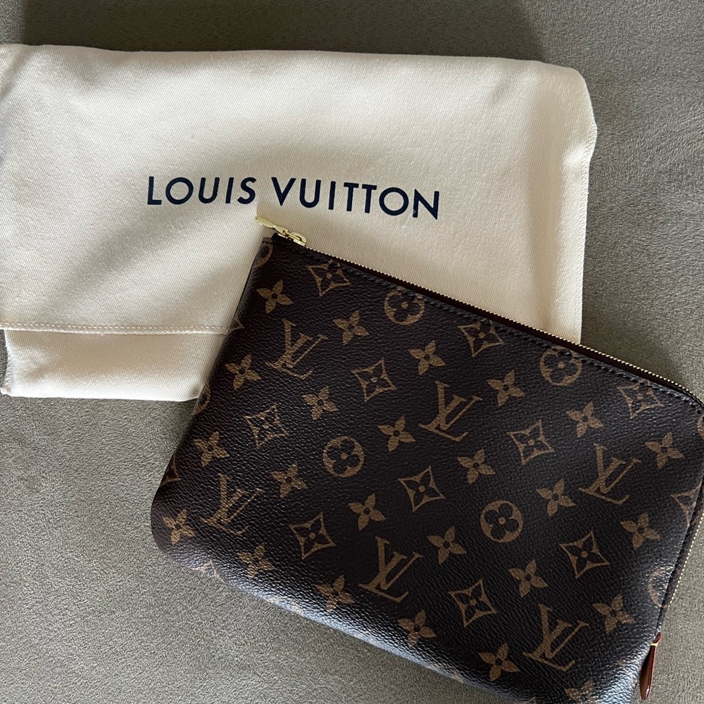 Louis Vuitton Monogram Pouch